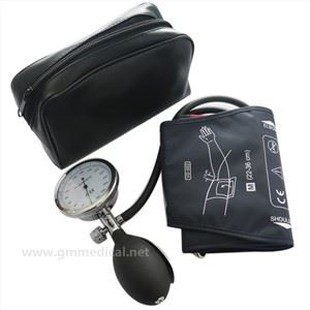 Cov Laus Los Ntawm Txhais Tes Txhaws Cov Ntshav Txhaws Ntshav, Lub Taub Hau Cuff Nrog Cov Ntsuas Qhov Puag Ncig Thiab Cov Qhov Muag Hluav Taws Xob tsaus Xiav.